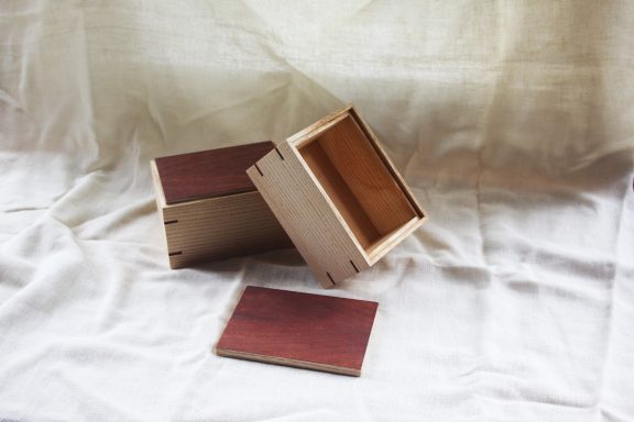 Keepsake boxes